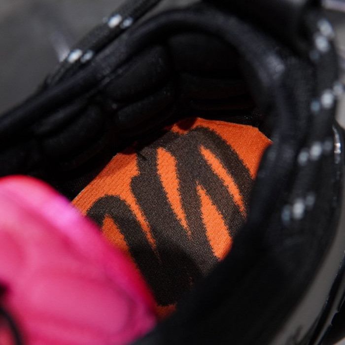 vse chain reaction black sneaker